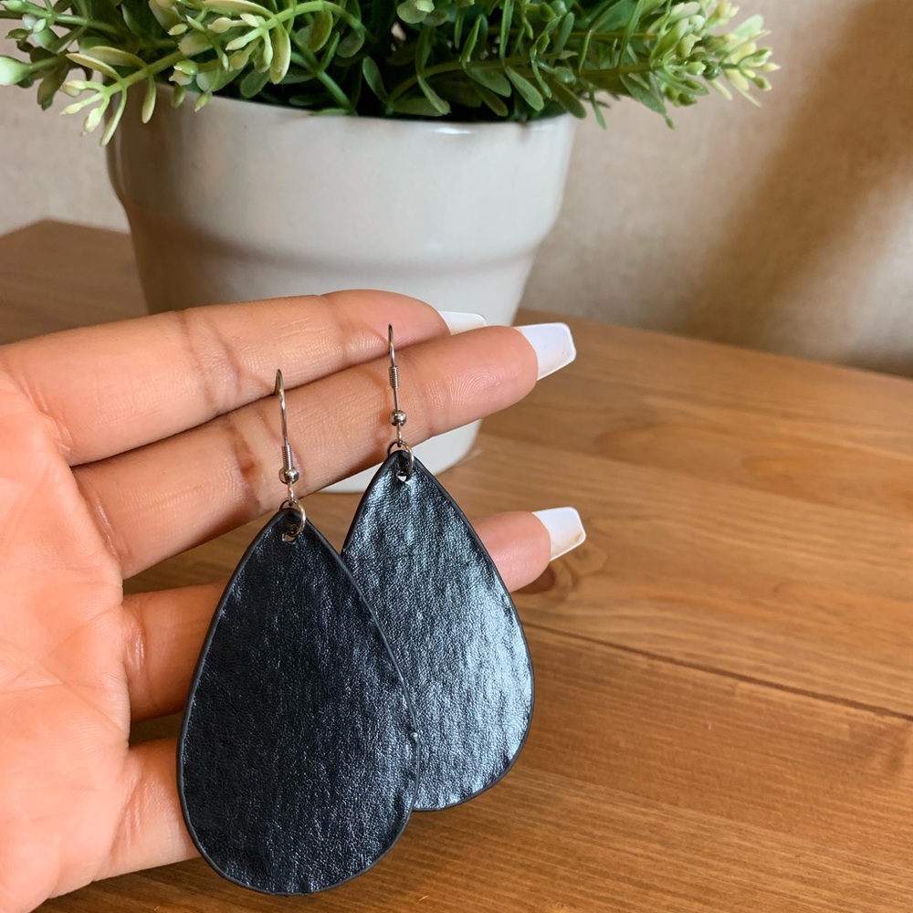 Teardrop Earrings.